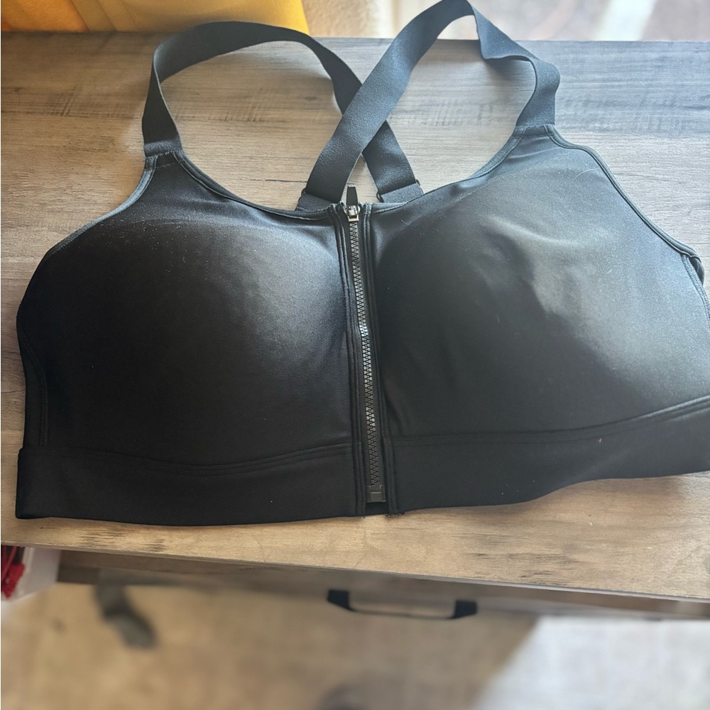Under Armour Black Front-Zip Sports Bra